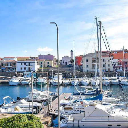 3 Bedroom Amazing In Casa vacanze Stintino